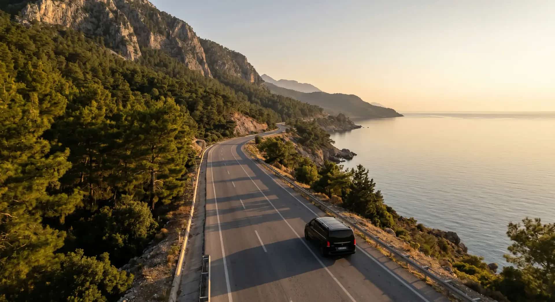 Antalya Havalimanı'nda Şoförünüz Hazır.