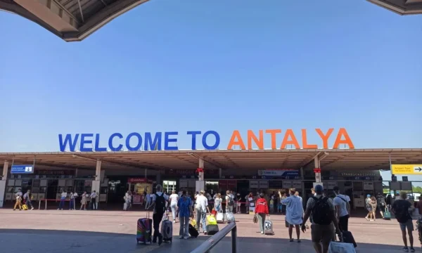 Antalya Havalimanından Side’ye Havaş var mı?