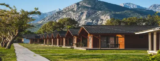 Luxury and Safe VIP Transfer from Antalya Airport to Kemer: Enjoy the Comfortable Journey!