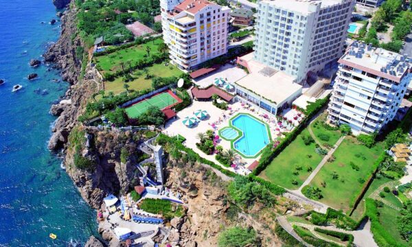Antalya Havalimanı Adonis Hotel Transfer: Kaliteli, Güvenli ve Ekonomik Ulaşım