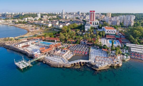 Antalya Havalimanı Club Hotel Sera: Ekonomik, Güvenli ve Kaliteli Vip Transfer