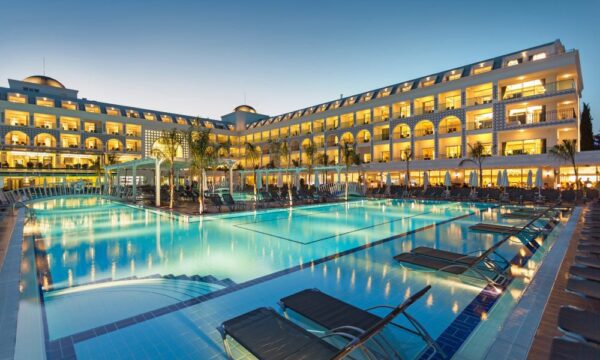Karmir Resort Otel Transfer