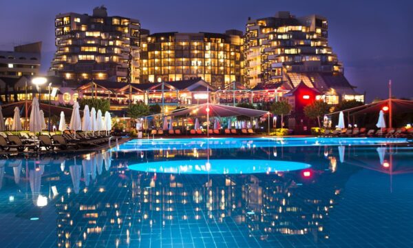 Antalya Havalimanı Limak Lara Deluxe Hotel Güvenli Vip Transfer