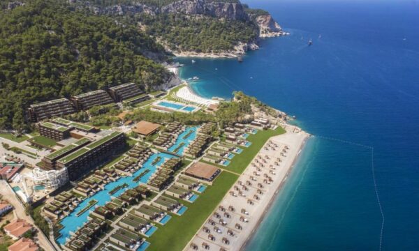 Antalya Havalimanı Maxx Royal Resort Kaliteli Güvenli Vip Transfer