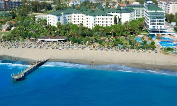 Antalya Havalimanı MC Beach Park Resort Transfer: Güvenli ve Ekonomik Hizmetler