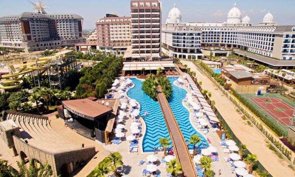 Antalya Havalimanı Saturn Palace Resort'a Kaliteli, Güvenli, Ekonomik Vip Ulaşım Transfer Hizmeti