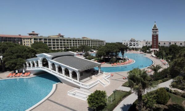 Kaliteli, Güvenli ve Ekonomik VIP Ulaşım Transfer Hizmeti - Antalya Havalimanı Venezia Palace Resort Otel