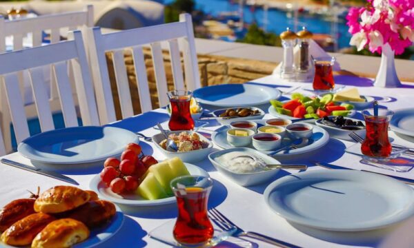 Antalya Havalimanı'ndan Zinbad ve Paradise Hotel'e Ekonomik Vip Transfer